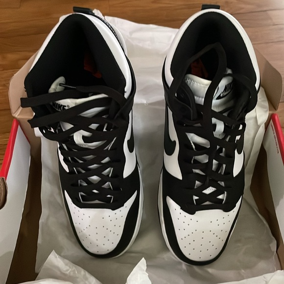 Nike Brand New Panda Nike Dunk High Retro
Men's Sneaker Size 9.5🐼 - Picture 3 of 8
